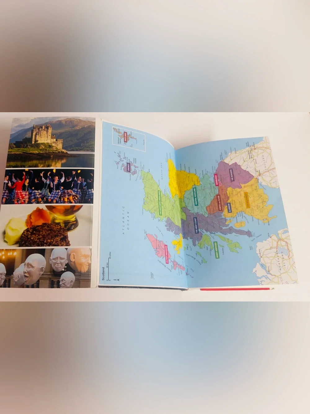 Insight Guides Travel Guide Scotland - Flexibound - VERY GOOD